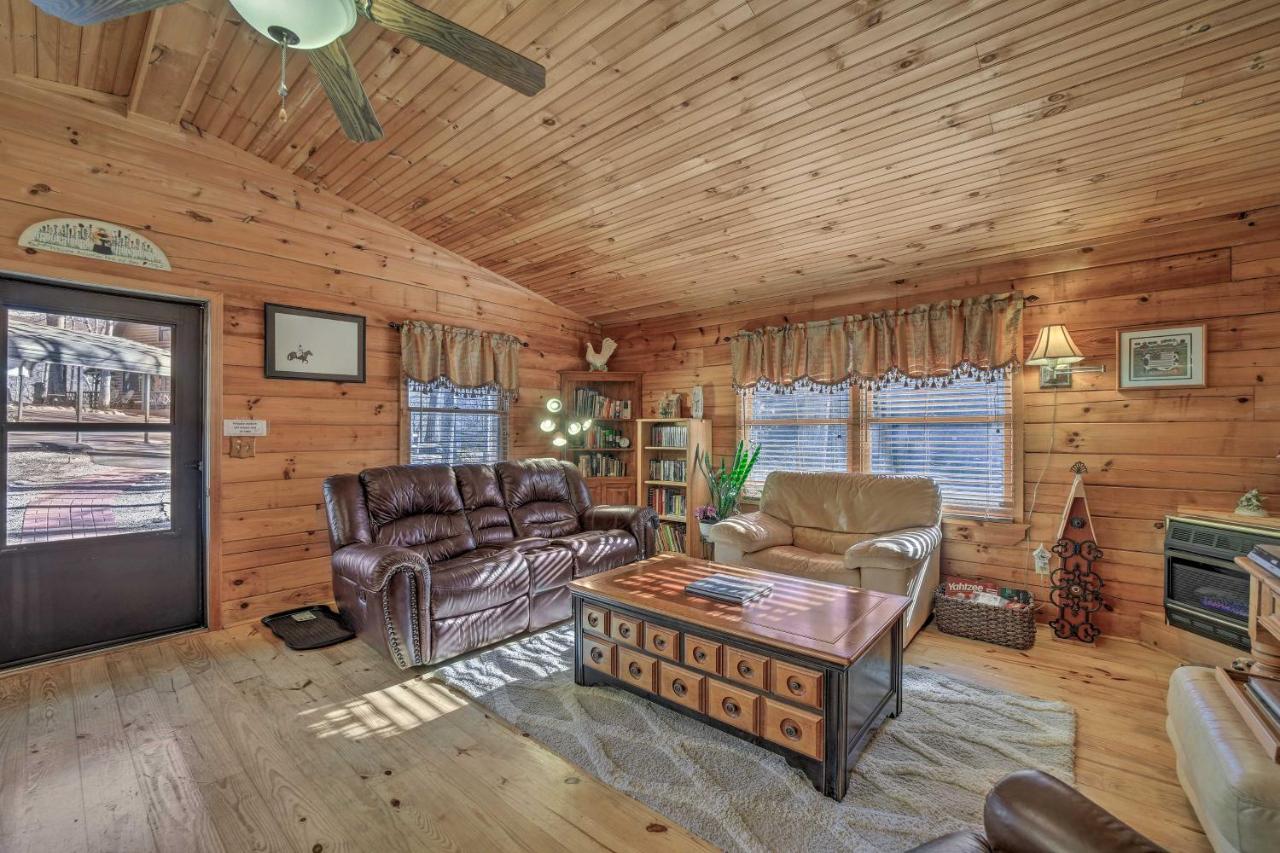 Franklin Cabin With Porch Near Hiking And Waterfalls! Экстерьер фото