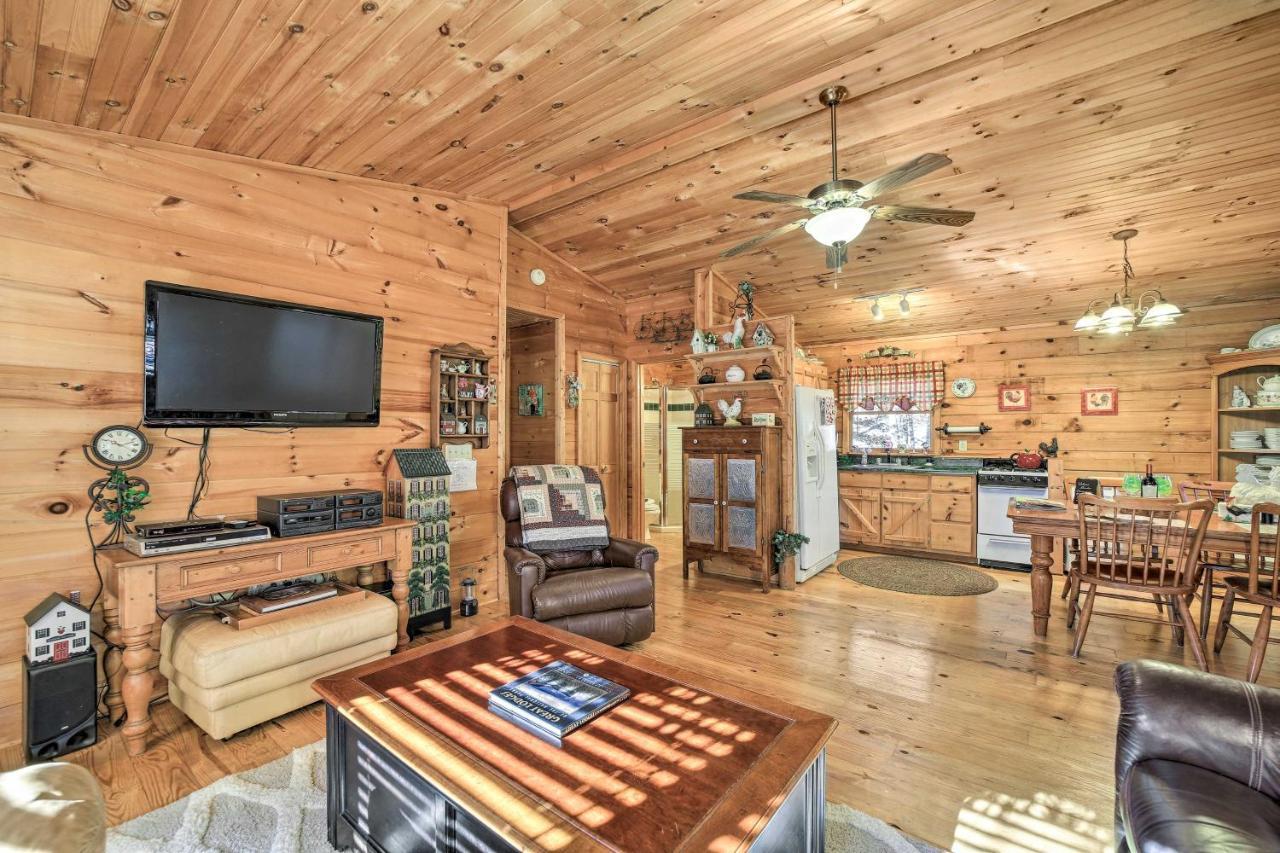 Franklin Cabin With Porch Near Hiking And Waterfalls! Экстерьер фото