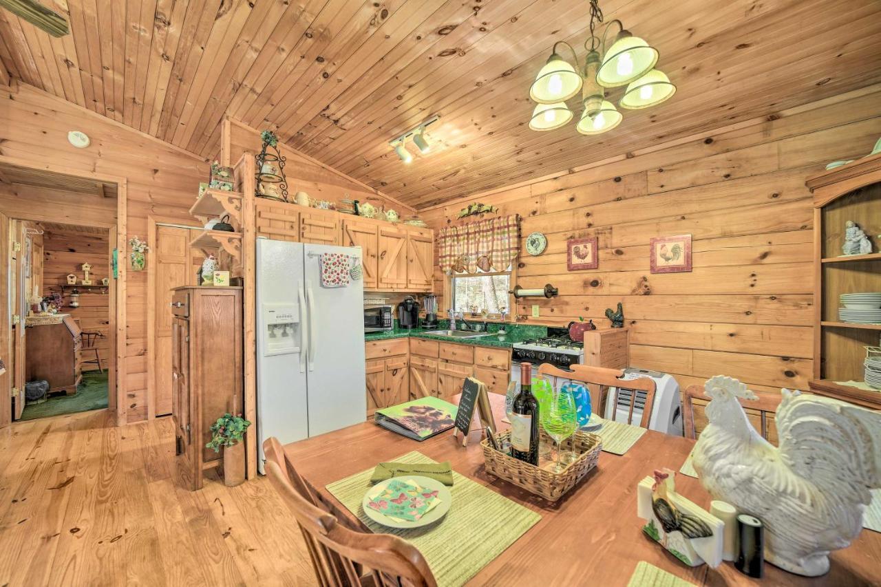 Franklin Cabin With Porch Near Hiking And Waterfalls! Экстерьер фото